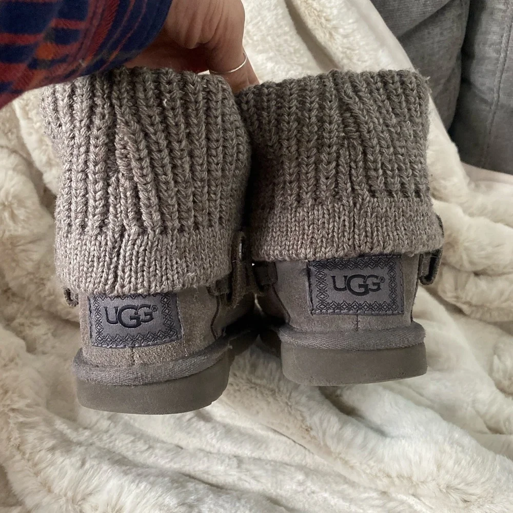UGG Classic Gray Knit Toddler/Kids Winter Boots Size 12